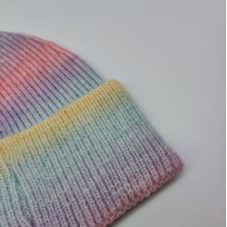 Knitted Cap With Bold Line Gradient Color