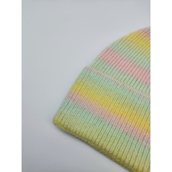 Thin Line Gradient Knitted Hat Thin Line Gradient Knitted Hat